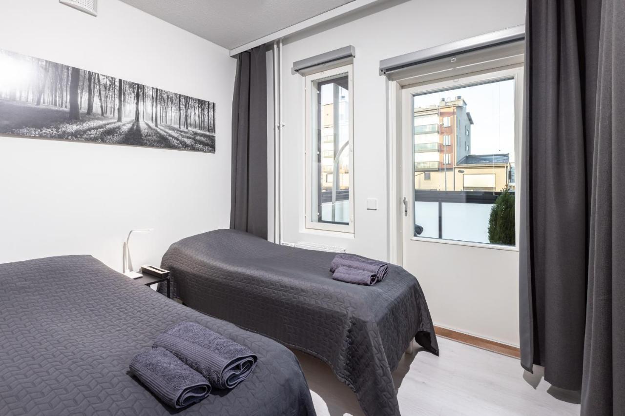 Valoisa Parvekkeellinen Kaksio, Oma Parkkipaikka Apartment Тампере Екстериор снимка