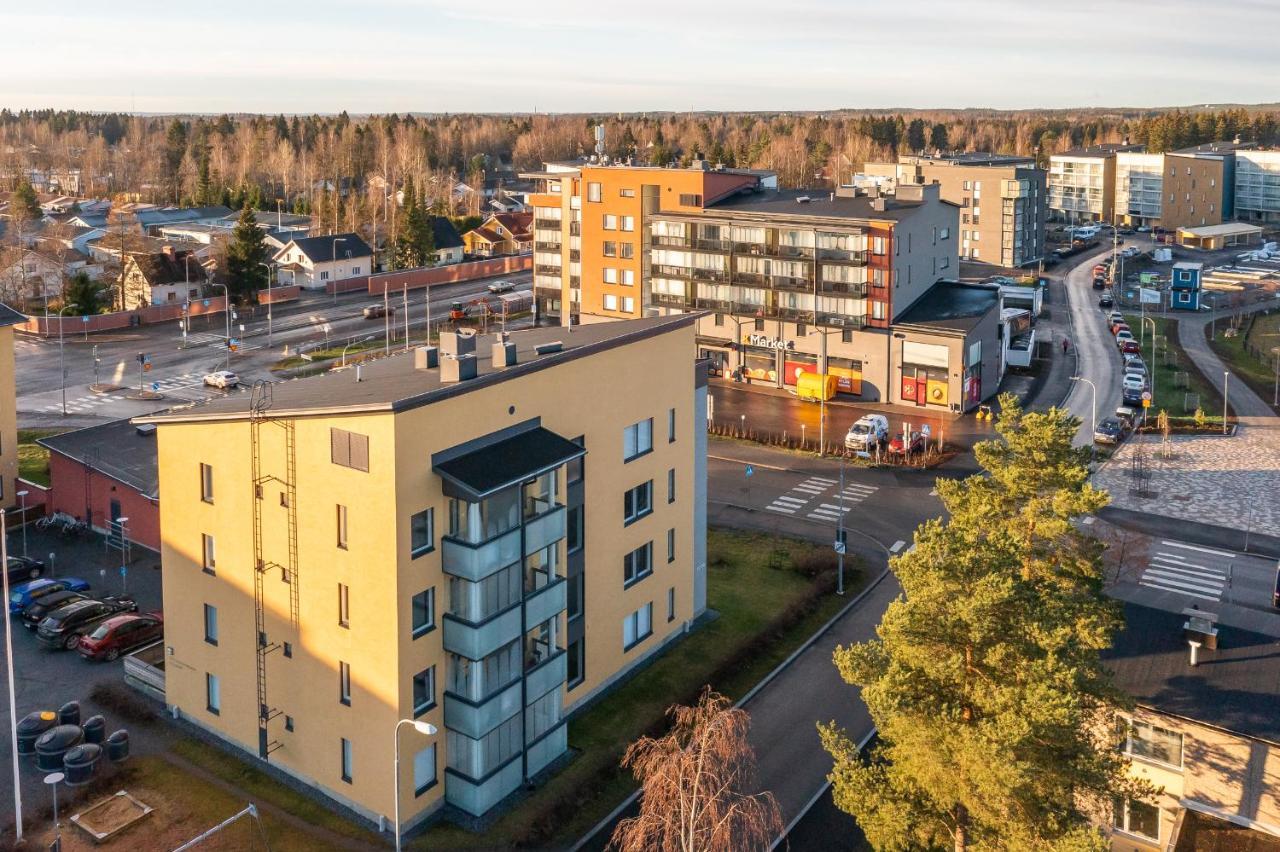 Valoisa Parvekkeellinen Kaksio, Oma Parkkipaikka Apartment Тампере Екстериор снимка